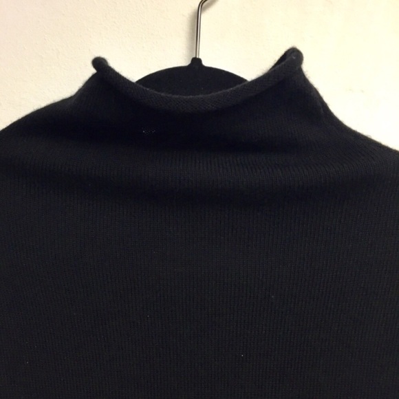 (SOLD) ARITZIA Cyprie Mock Neck Sweater Black M - Picture 6 of 8